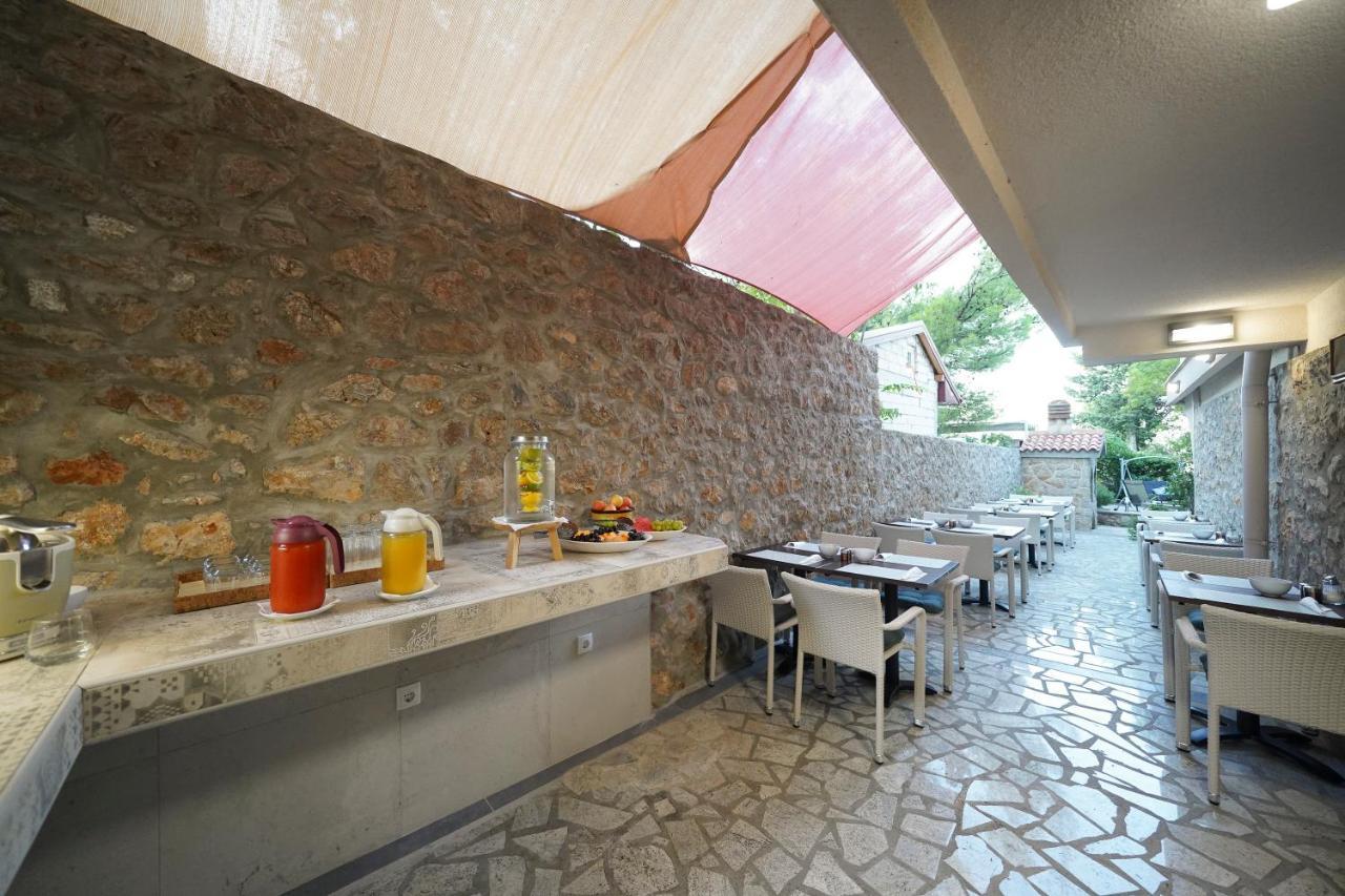 Villa Vicko Starigrad Paklenica Exterior foto