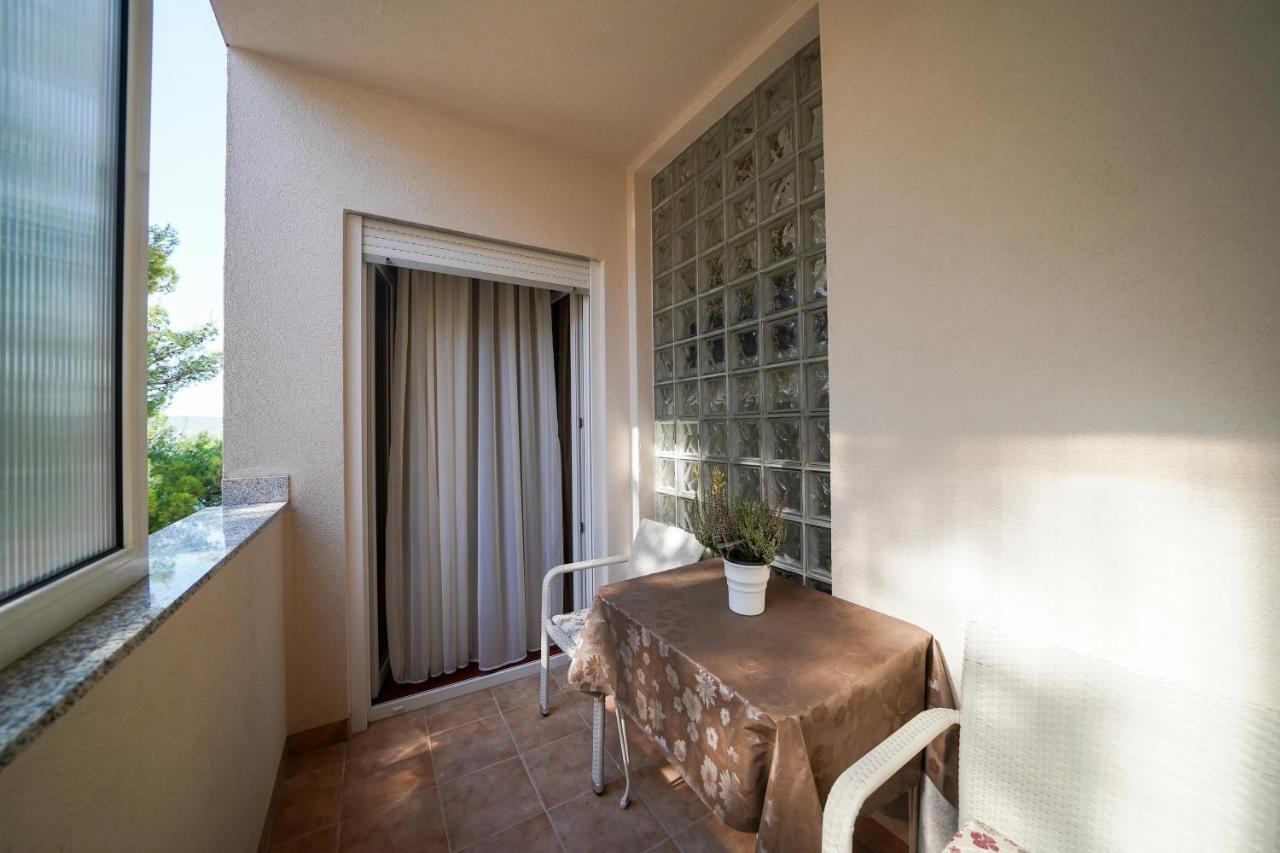 Villa Vicko Starigrad Paklenica Exterior foto